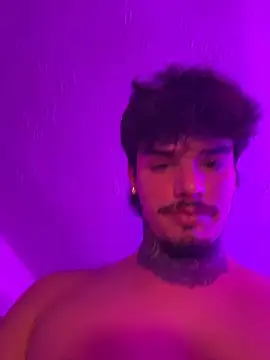 Snapshot of SNAKEARM chatting on 25, 2, 2026 SNAKEARM online show from 25, 2, 2026