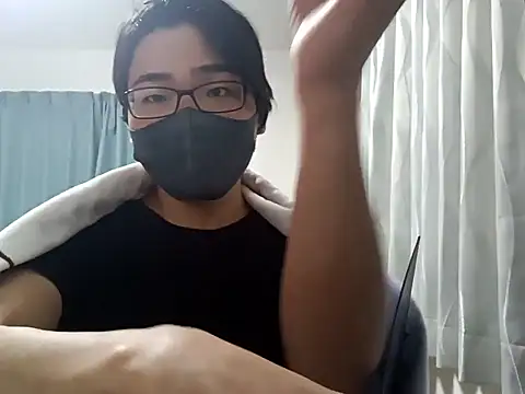 Snapshot of koarannkunn chatting on 23, 4, 2026 koarannkunn online show from 23, 4, 2026