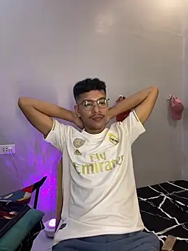 asian darlingcummersxXx online show from 14, 4, 2026