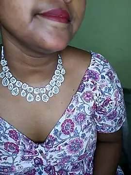 Snapshot of MISS_MADHURIBABY chatting on 25, 4, 2026 MISS MADHURIBABY online show from 25, 4, 2026