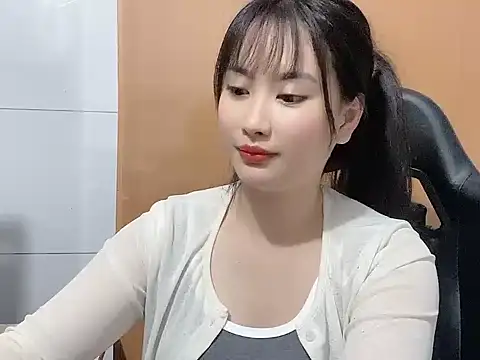 Sunny2868 online show from 4, 3, 2026