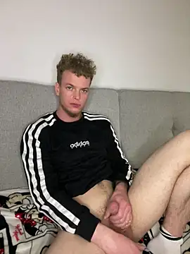 Snapshot of Dencchikk22 chatting on 15, 5, 2026 Dencchikk22 online show from 15, 5, 2026