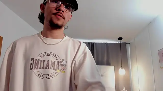Snapshot of Briian__ chatting on 14, 7, 2026 Briian online show from 14, 7, 2026