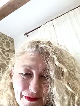 Luccia56 online show from 26, 2, 2026