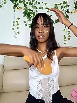 TinnaPeyton online show from 8, 4, 2026