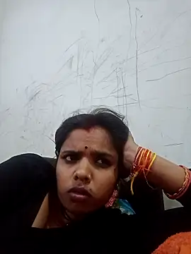 Hot chani online show from 25, 3, 2026