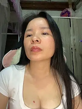 Ivy Trix2 online show from 22, 3, 2026