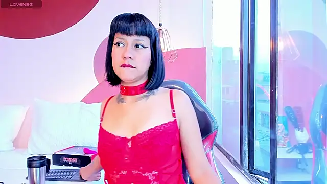 Valkiria wine online show from 15, 4, 2026