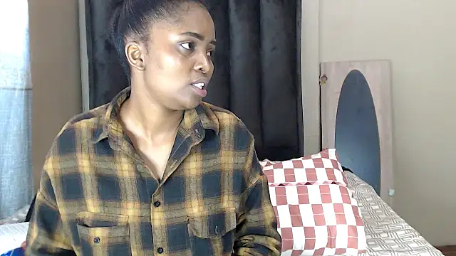 Snapshot of LexyDiana chatting on 26, 4, 2026 LexyDiana online show from 26, 4, 2026