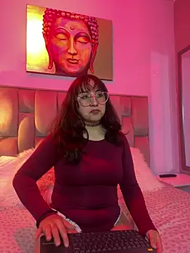 Maddie-LesYoux online show from 2, 3, 2026