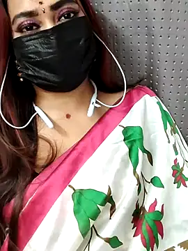 Snapshot of Cutie_Nila chatting on 18, 7, 2026 Cutie Nila online show from 18, 7, 2026