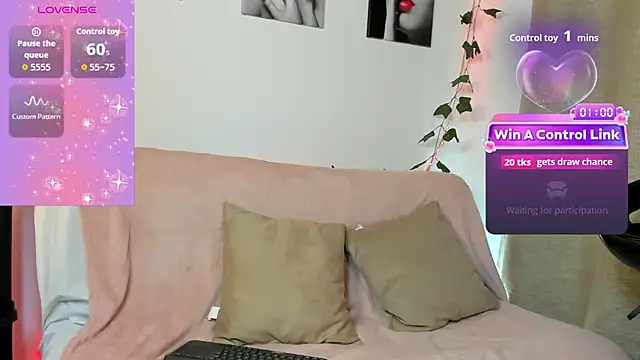 Snapshot of Rebeca_Marchetti chatting on 2, 5, 2026 Rebeca Marchetti online show from 2, 5, 2026
