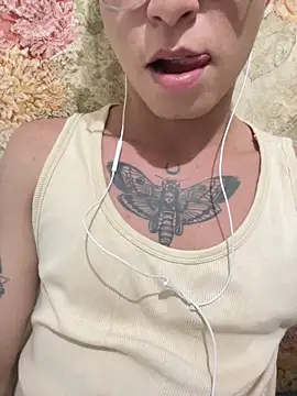 Snapshot of erickmoor2526 chatting on 26, 2, 2026 erickmoor2526 online show from 26, 2, 2026