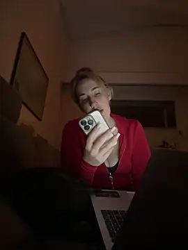 Snapshot of JuliaPrivat chatting on 28, 2, 2026 JuliaPrivat online show from 28, 2, 2026