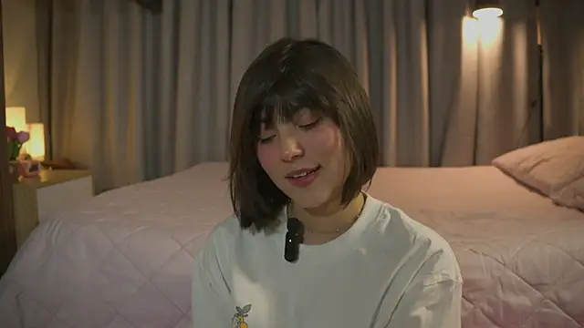 AitanaJhons  online show from 22, 4, 2026