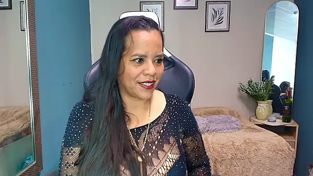 Snapshot of MaraSol chatting on 4, 3, 2026 MaraSol online show from 4, 3, 2026