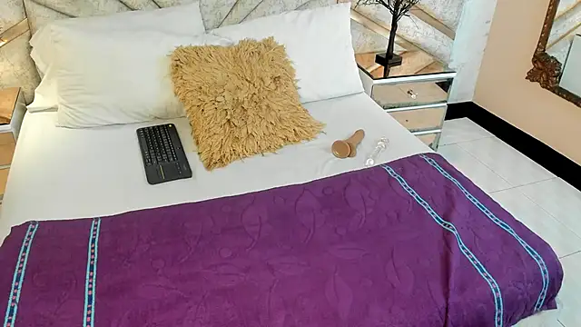 EmeelyMuller online show from 19, 3, 2026