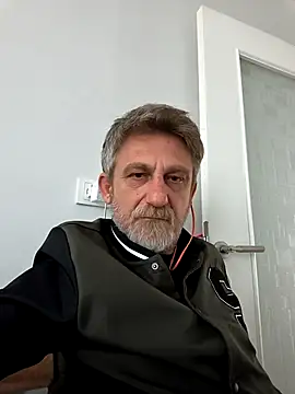 arelll34 online show from 5, 4, 2026