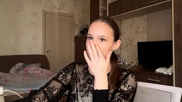 PrettyReal online show from 2, 3, 2026