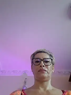 LunaBlaise online show from 14, 4, 2026