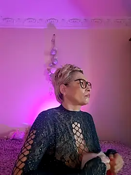 Snapshot of LunaBlaise chatting on 18, 4, 2026 LunaBlaise online show from 18, 4, 2026