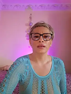 Snapshot of LunaBlaise chatting on 8, 5, 2026 LunaBlaise online show from 8, 5, 2026
