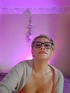 Snapshot of LunaBlaise chatting on 19, 5, 2026 LunaBlaise online show from 19, 5, 2026