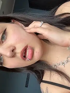 Snapshot of Emily_Chewits chatting on 4, 3, 2026 Emily Chewits online show from 4, 3, 2026