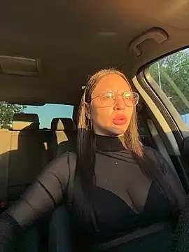 Snapshot of Bunny_Lush chatting on 27, 4, 2026 Bunny Lush online show from 27, 4, 2026