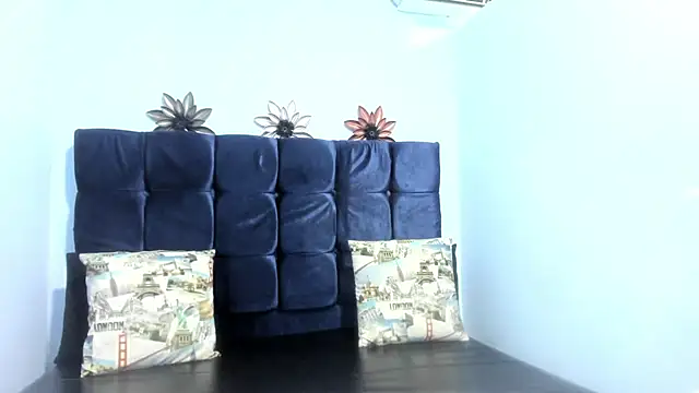 Snapshot of Saray_sexylove chatting on 4, 7, 2026 Saray sexylove online show from 4, 7, 2026