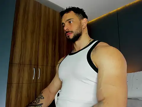 Snapshot of massimo_visconti chatting on 3, 3, 2026 massimo visconti online show from 3, 3, 2026