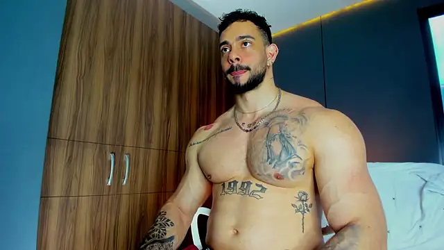 Snapshot of massimo_visconti chatting on 13, 3, 2026 massimo visconti online show from 13, 3, 2026