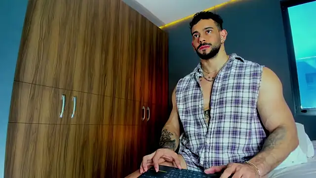 Snapshot of massimo_visconti chatting on 14, 3, 2026 massimo visconti online show from 14, 3, 2026