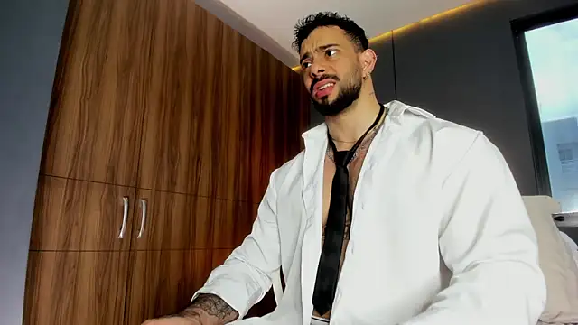 Snapshot of massimo_visconti chatting on 15, 3, 2026 massimo visconti online show from 15, 3, 2026