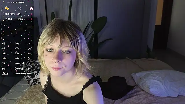 Snapshot of MollySally chatting on 16, 5, 2026 MollySally online show from 16, 5, 2026