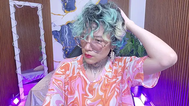 Lyra tay online show from 5, 6, 2026