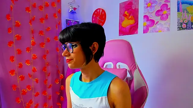 Madeline 21 online show from 20, 4, 2026