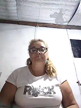 momismilf544 online show from 31, 3, 2026