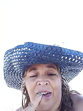 momismilf544 online show from 2, 4, 2026