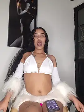 Snapshot of Brinnehh chatting on 27, 4, 2026 Brinnehh online show from 27, 4, 2026