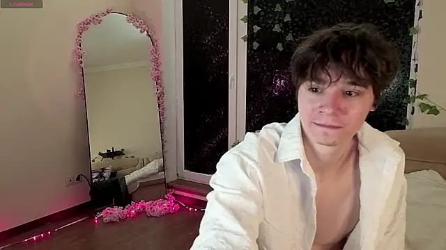 Snapshot of AnthonyCuutie chatting on 29, 3, 2026 AnthonyCuutie online show from 29, 3, 2026