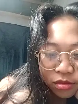 Snapshot of angelpinay44 chatting on 24, 3, 2026 angelpinay44 online show from 24, 3, 2026