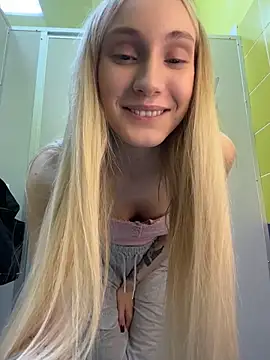 Snapshot of Pink_Kiss chatting on 14, 5, 2026 Pink Kiss online show from 14, 5, 2026