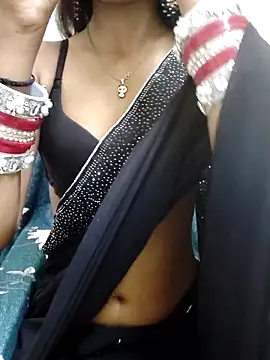 MAYA BED GIRL online show from 15, 4, 2026