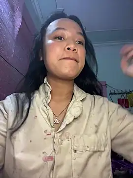 Snapshot of Leeeeiu chatting on 3, 3, 2026 Leeeeiu online show from 3, 3, 2026