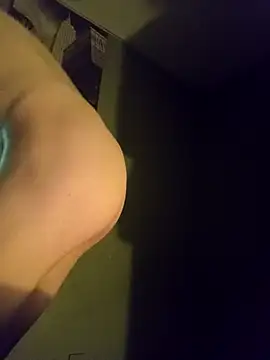 Ajjjjhughes online show from 14, 4, 2026