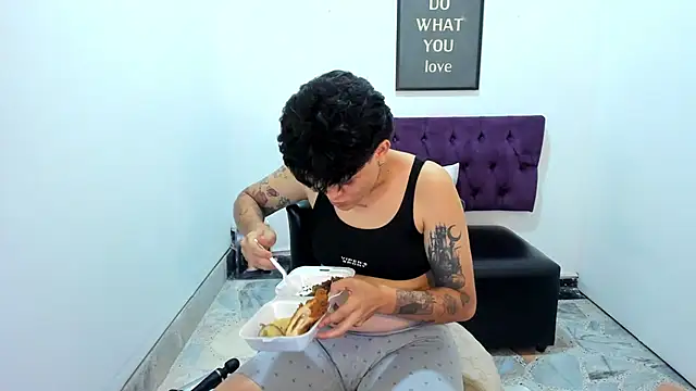 TomBoy Natali online show from 10, 5, 2026