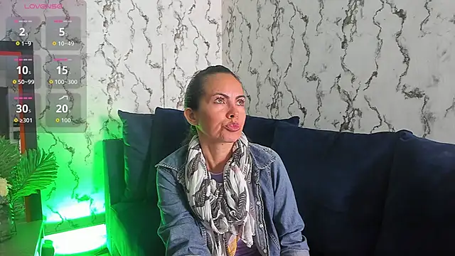 ShaylaMars online show from 17, 4, 2026