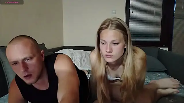 lion and kittyy online show from 4, 6, 2026