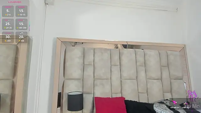 Titan Moreno  online show from 21, 3, 2026